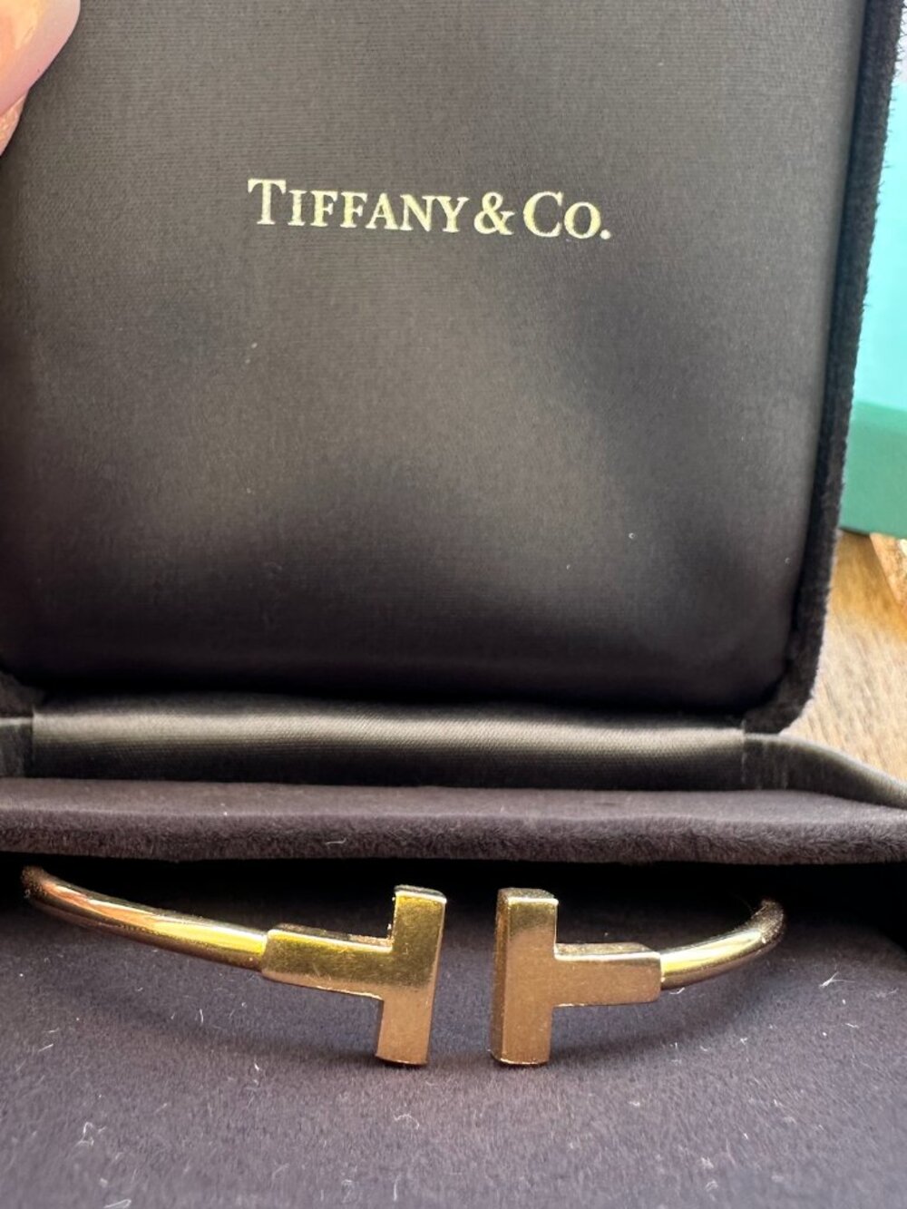AUTHENTIC Tiffany & Co 18K Yellow Gold T Wire Bracelet - Medium - Authentic - Picture 2 of 8
